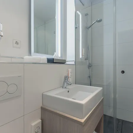 Bahnlounge 1907 B&B 노이엔슈타트 암 코허