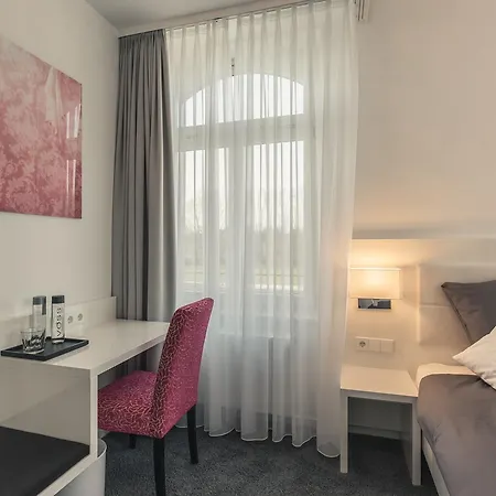 B&B Bahnlounge 1907 노이엔슈타트 암 코허